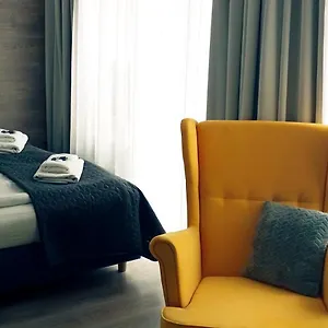 Flaming Bed & Breakfast